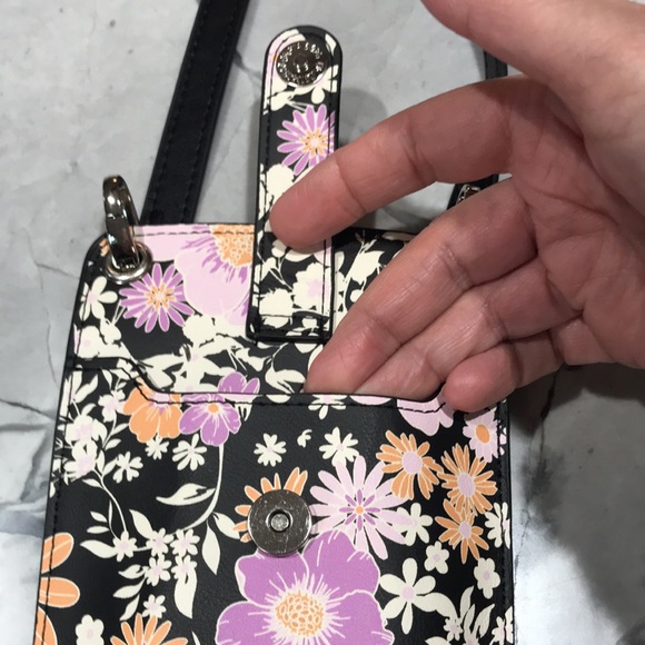NWOT! MADDEN GIRL CROSSBODY - Picture 6 of 9